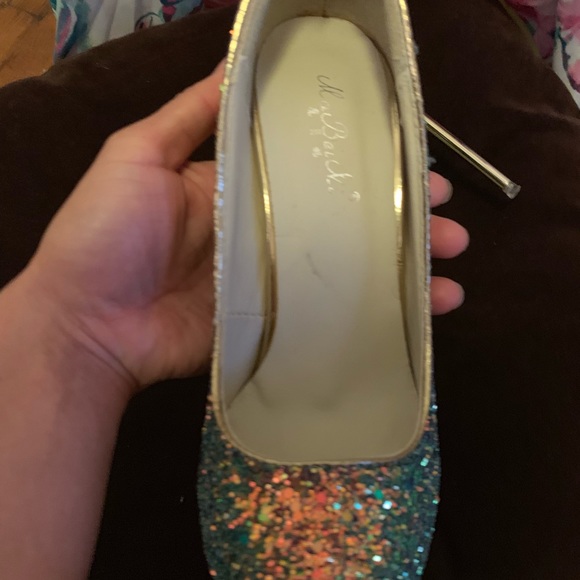 ✨ CINDERELLA SPARKLY PUMPS ✨ - Picture 5 of 5